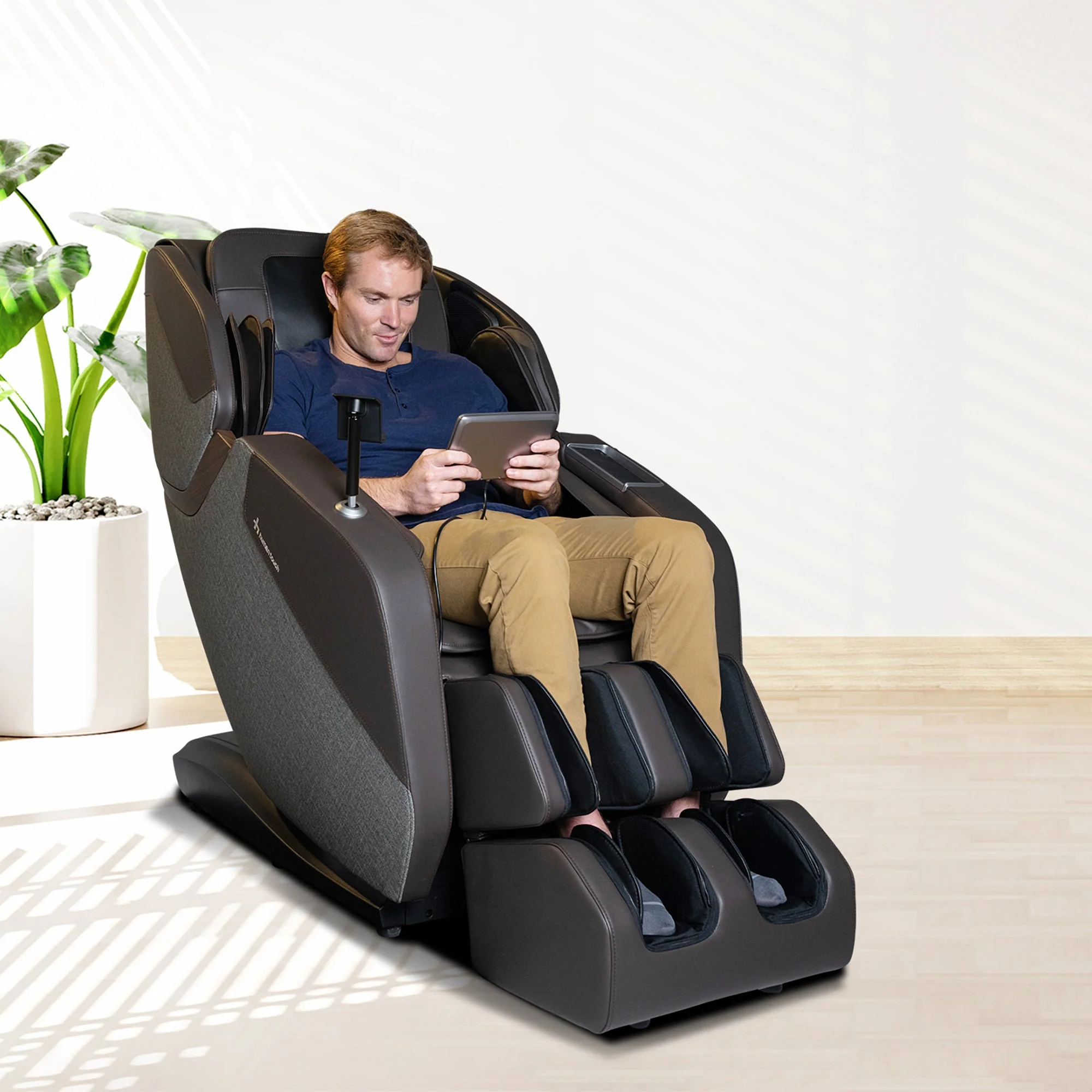 WholeBody® ROVE Massage Chair - Image 11